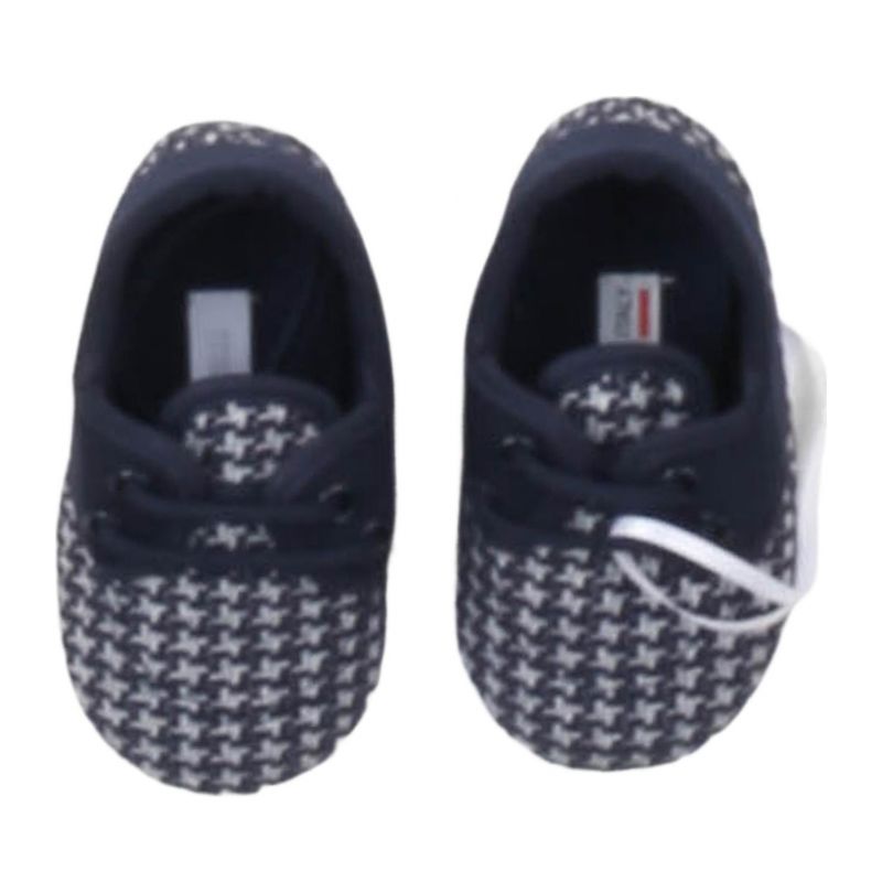 Бебешки обувки за момче