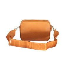 Снимка  на Дамска чанта оранжев COCCINELLE 