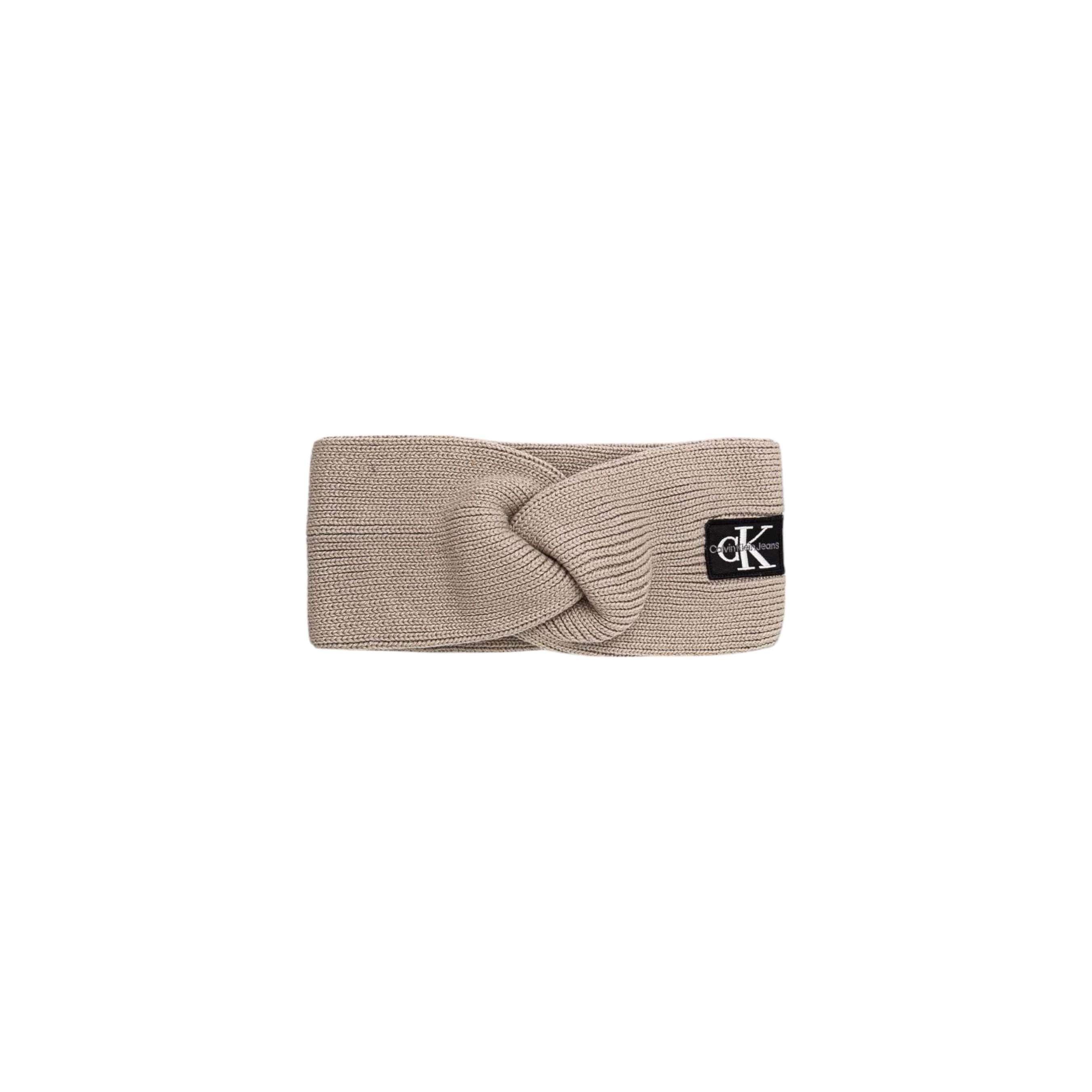 Снимка на Дамска шапка CALVIN KLEIN