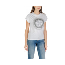 Снимка  на Дамска тениска GUESS 