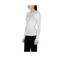 Снимка на Дамска тениска GUESS