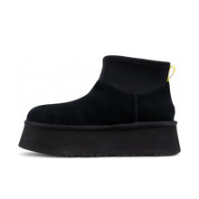Снимка  на Дамски ботуши UGG 