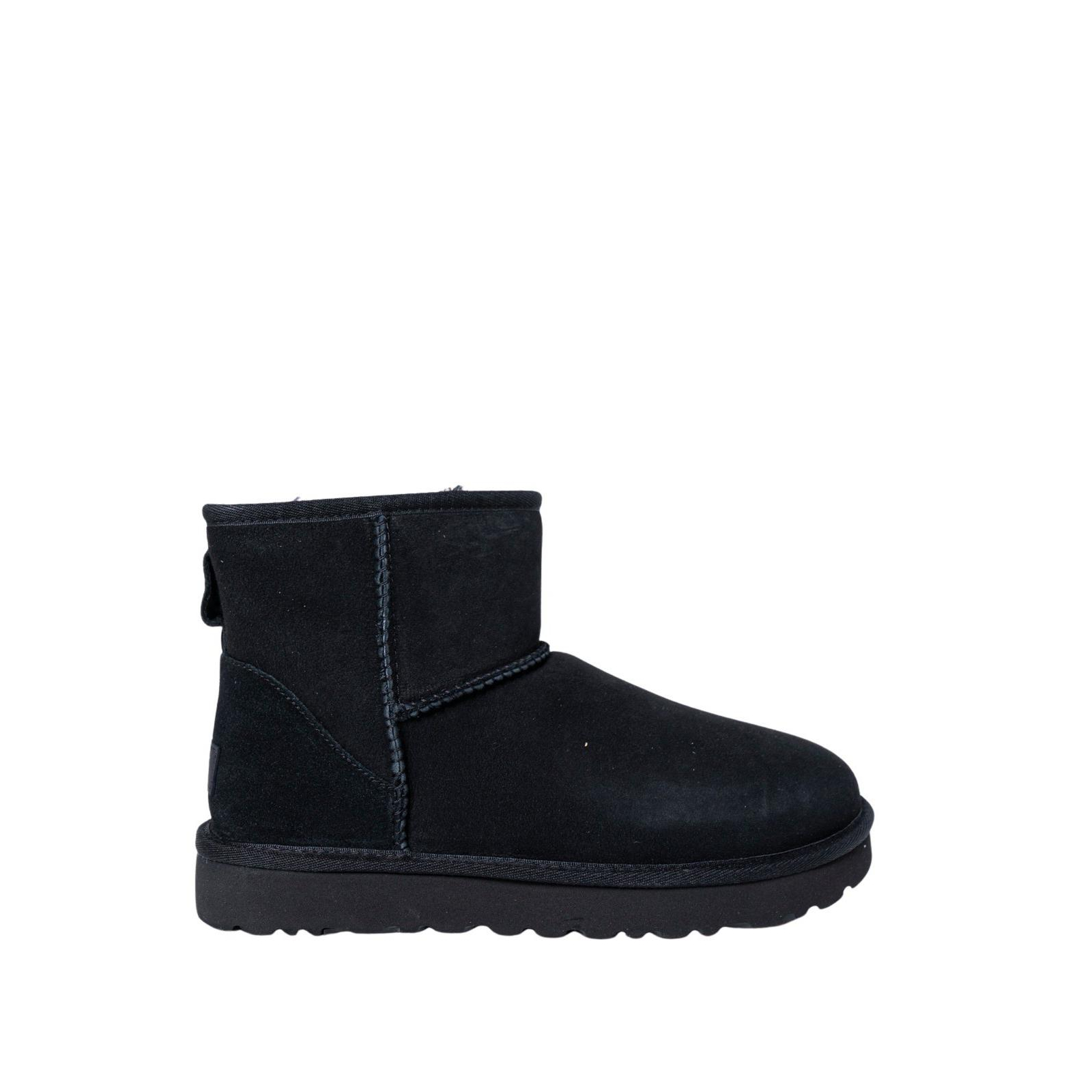 Снимка на Дамски ботуши UGG
