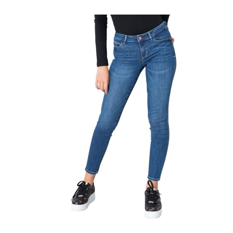Снимка на Дамски дънки GUESS 