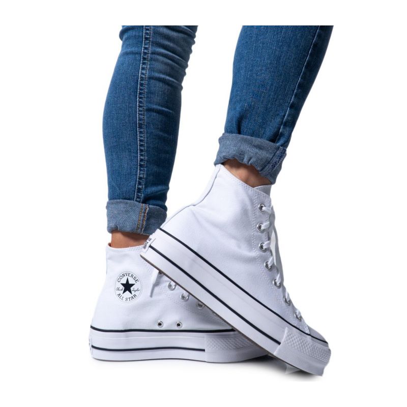 Снимка на Дамски маратонки CONVERSE 