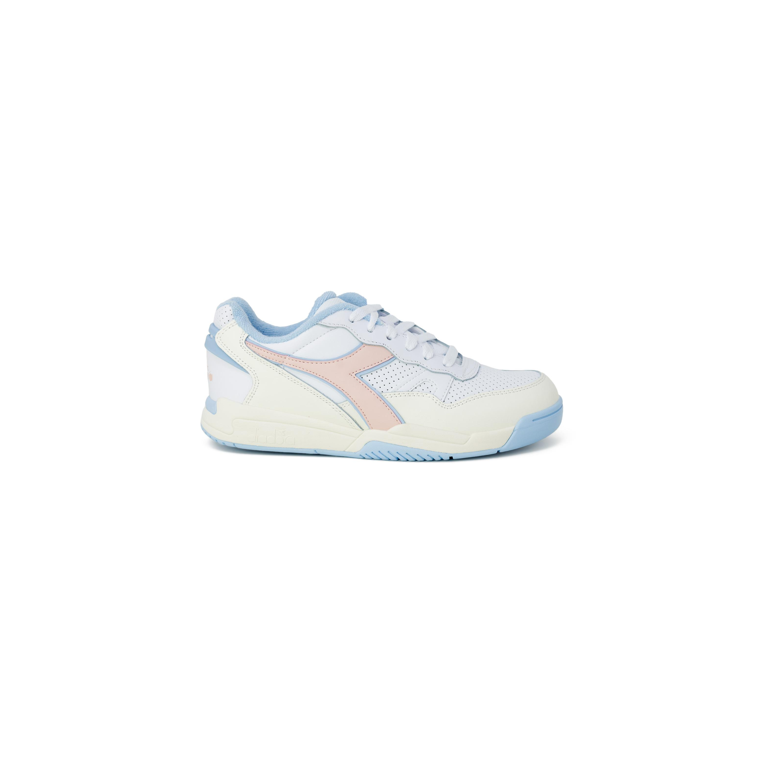 Снимка на Дамски маратонки DIADORA