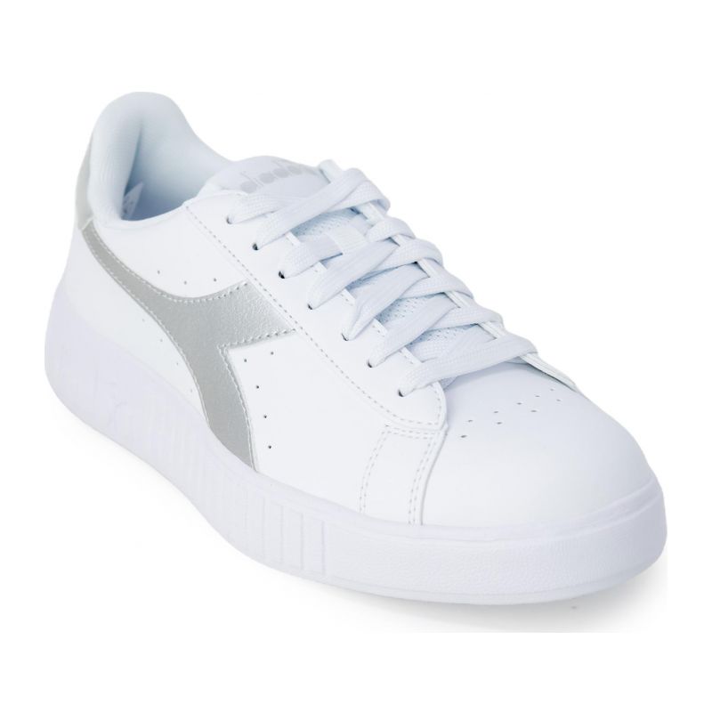 Снимка на Дамски маратонки DIADORA 