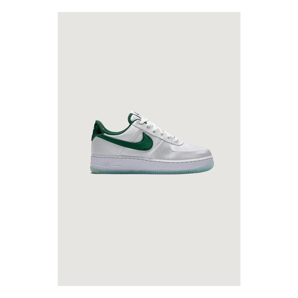 Снимка на Дамски маратонки NIKE