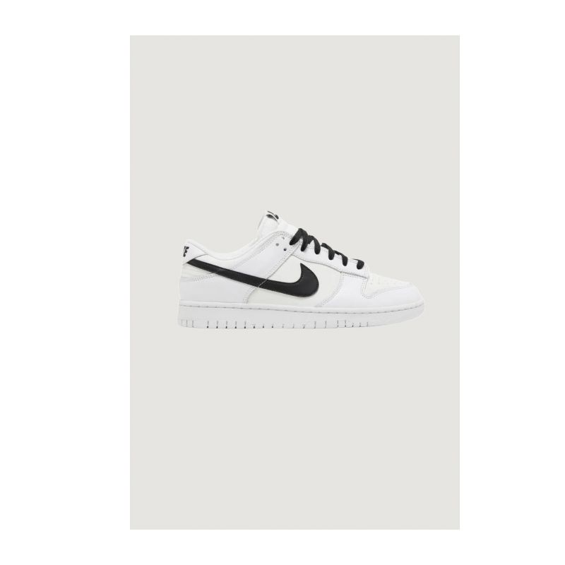 Снимка на Дамски маратонки NIKE 