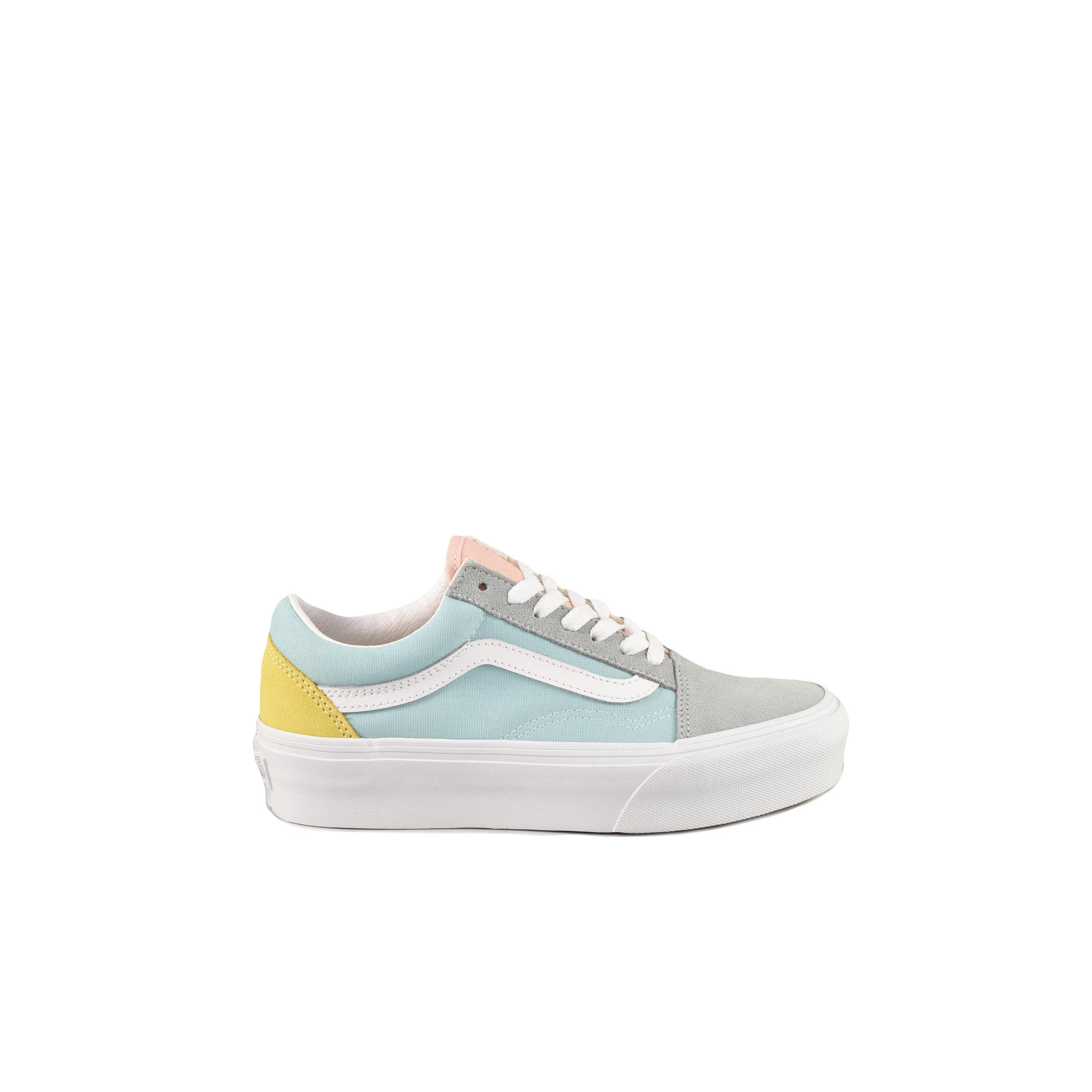 Снимка на Дамски маратонки VANS