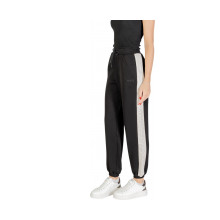 Снимка  на Дамски панталони GUESS 