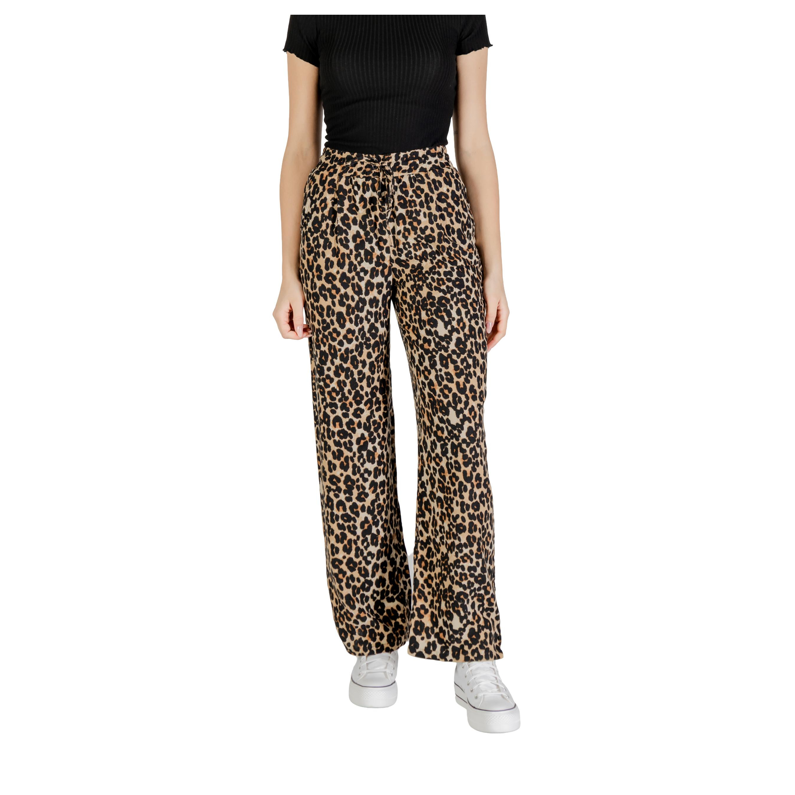Снимка на Дамски панталони VERO MODA