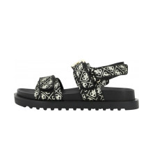 Снимка  на Дамски сандали GUESS 