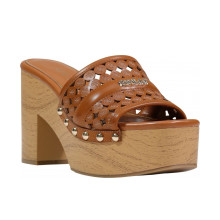 Снимка  на Дамски сандали GUESS 