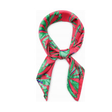 Снимка  на Дамски шал DESIGUAL 