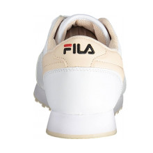 Снимка  на Дамски спортни обувки FILA 