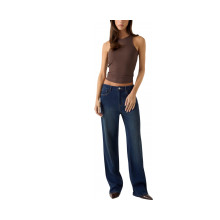 Снимка  на Дамски топ GUESS 