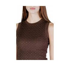 Снимка  на Дамски топ GUESS 