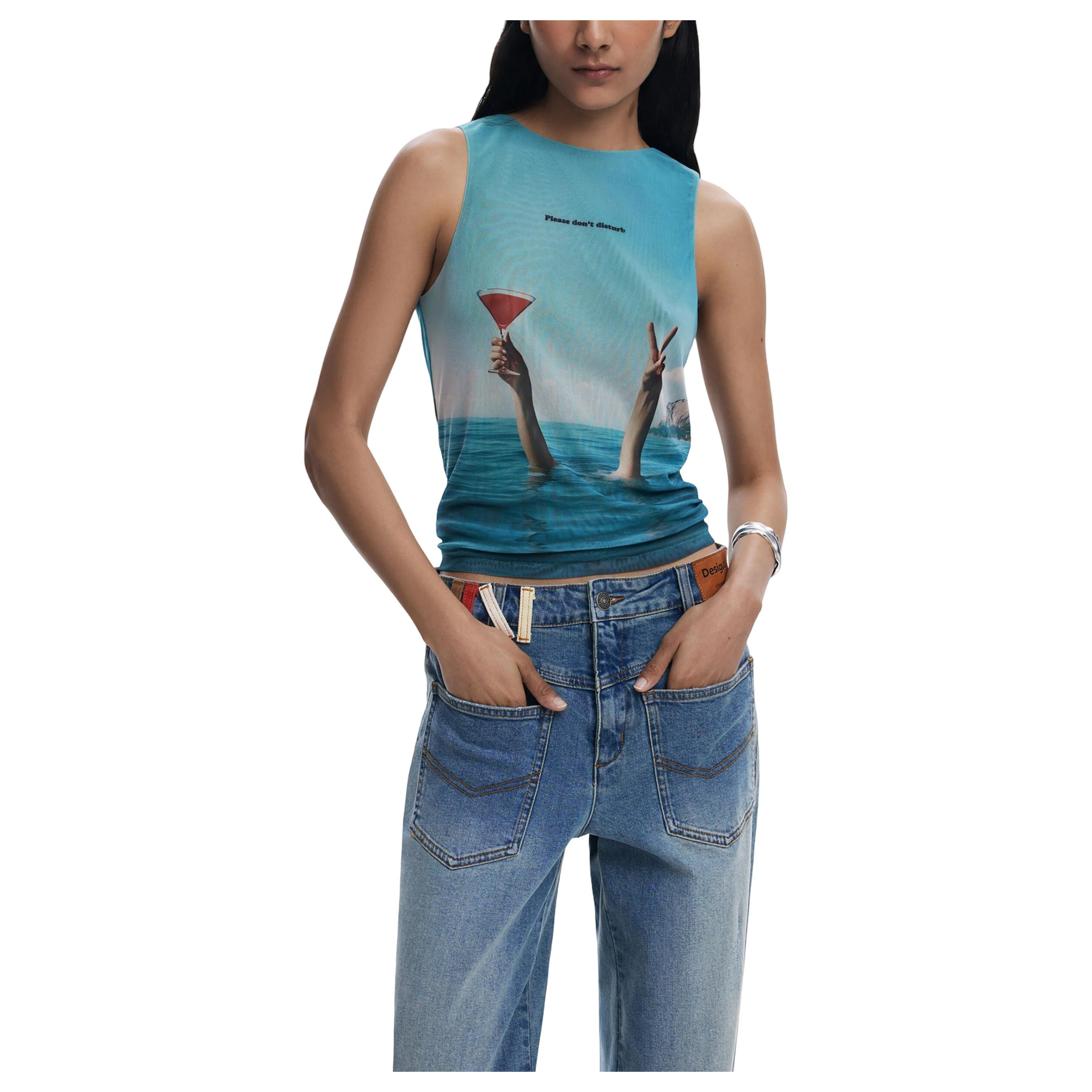 Снимка на Дамски топ DESIGUAL