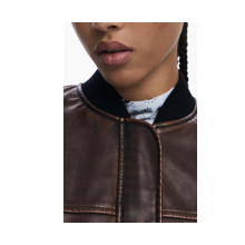 Снимка на Дамско кафяво пончо DESIGUAL