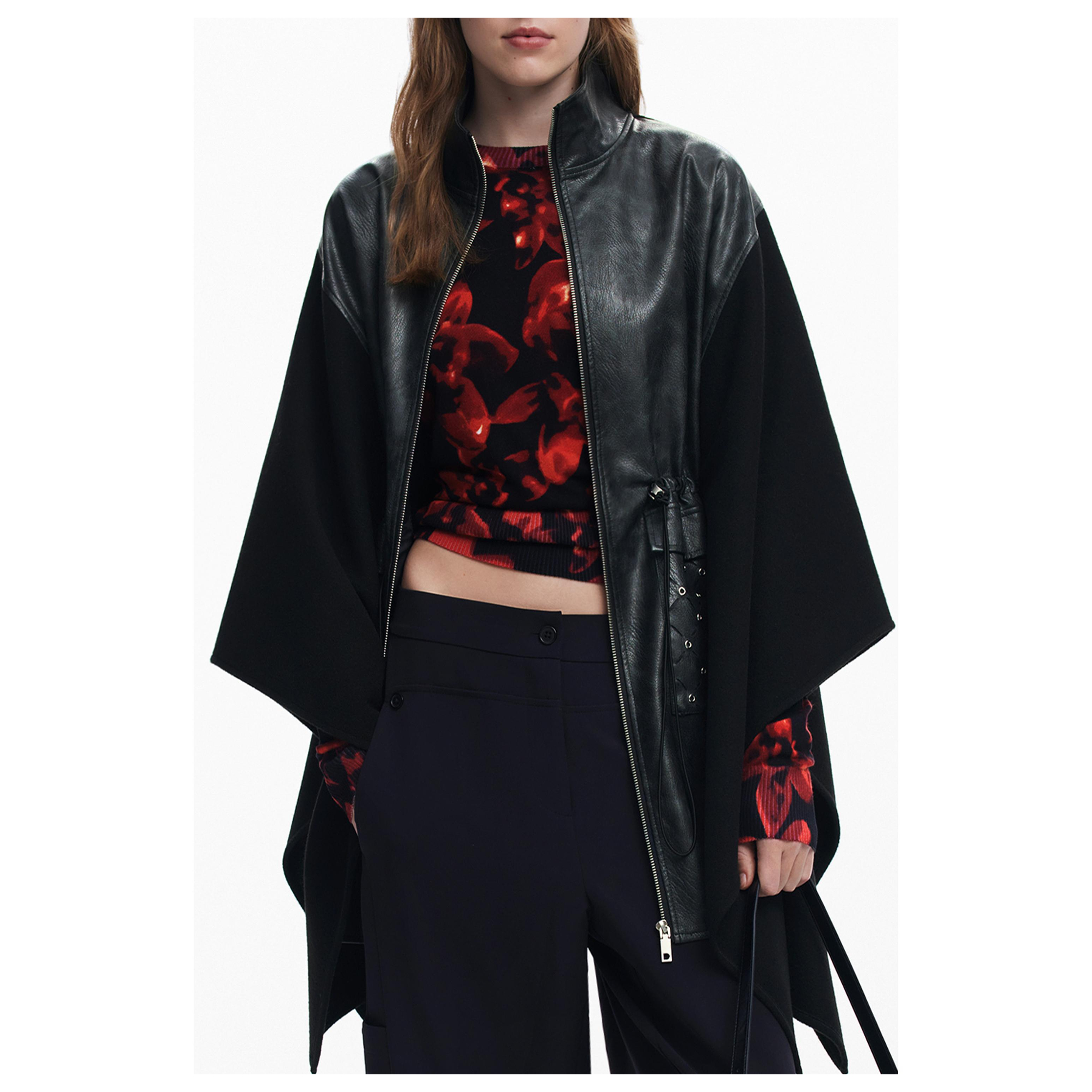 Снимка на Дамско пончо черно DESIGUAL