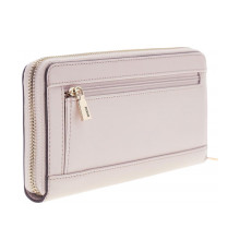 Снимка на Дамско портмоне GUESS