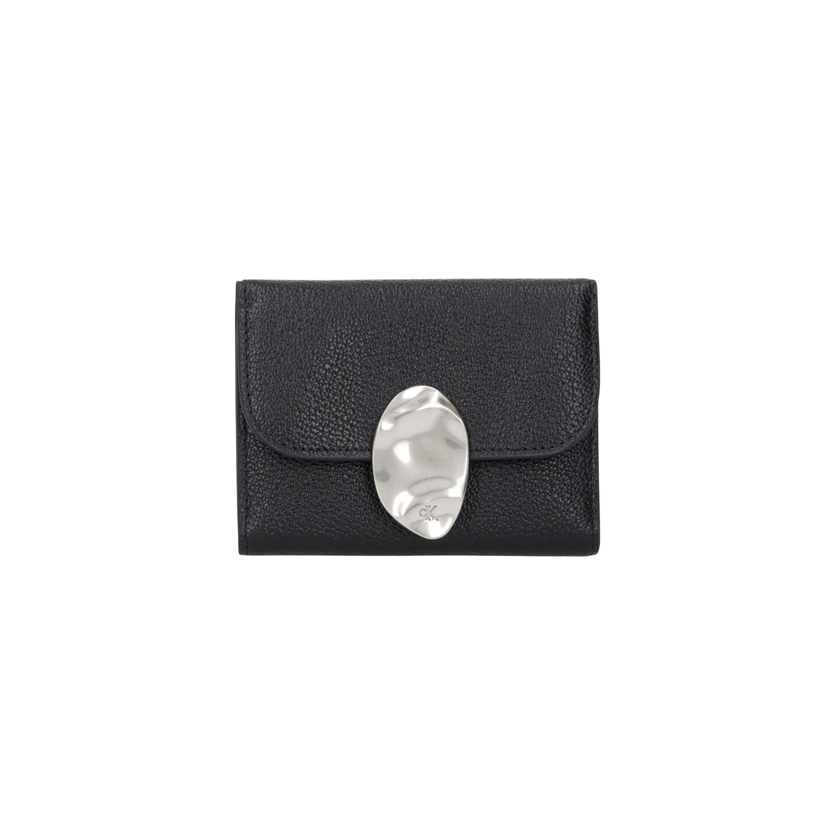 Снимка на Дамско портмоне CALVIN KLEIN