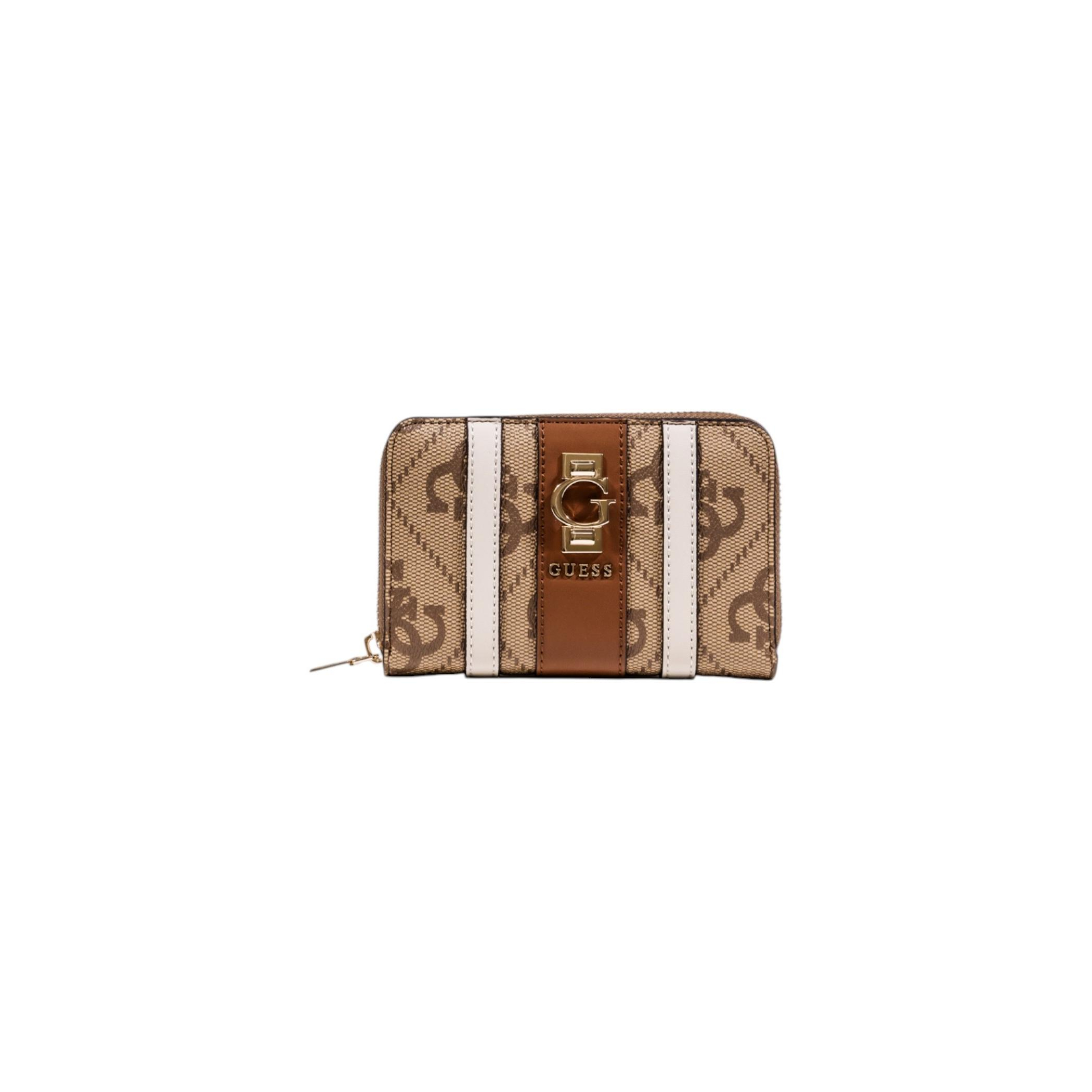 Снимка на Дамско портмоне GUESS