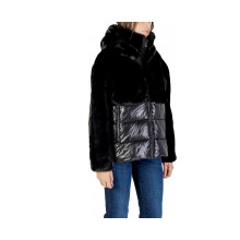 Снимка  на Дамско яке BLAUER 