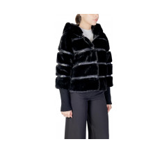 Снимка  на Дамско яке CHORAL 