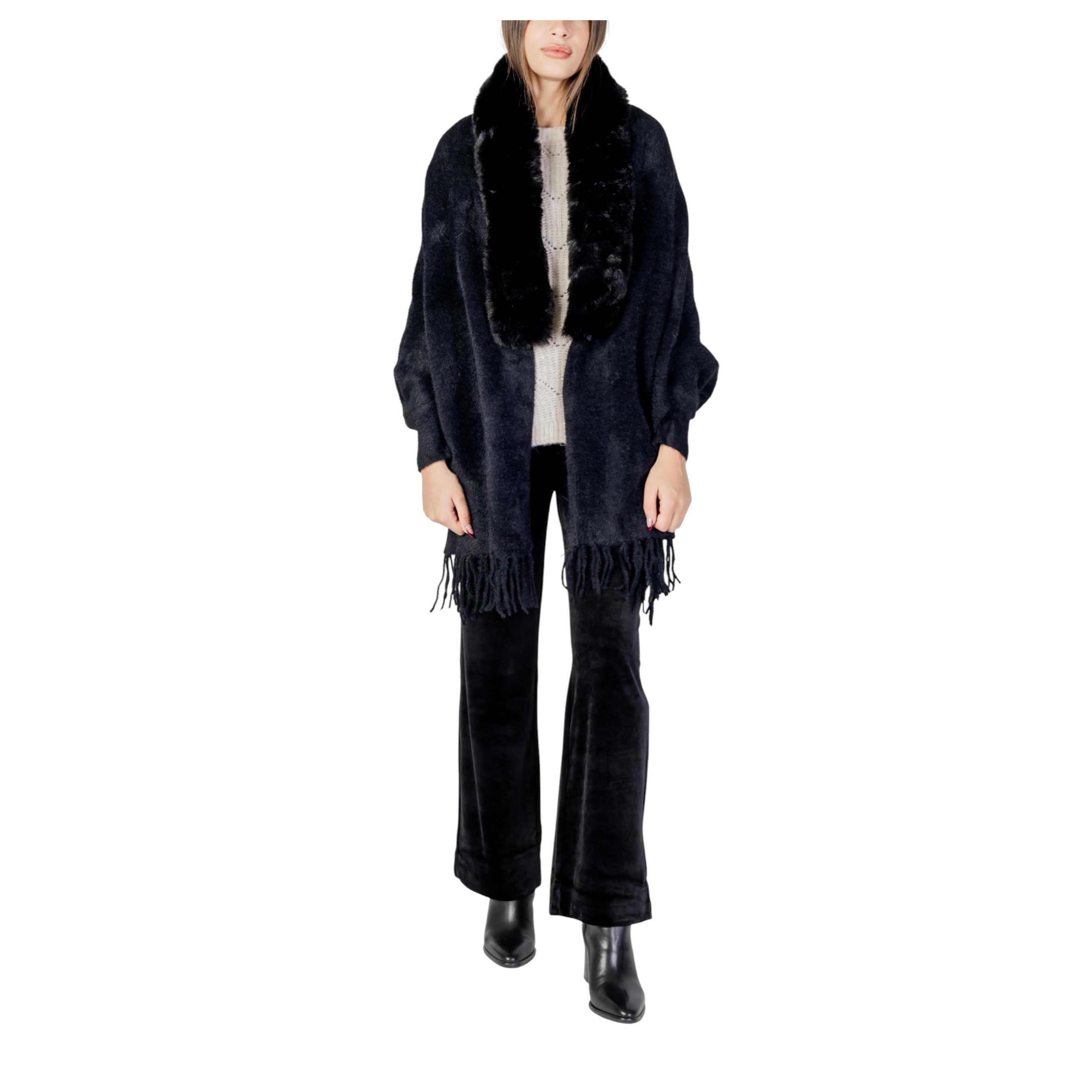 Снимка на Дамско яке AYFEE