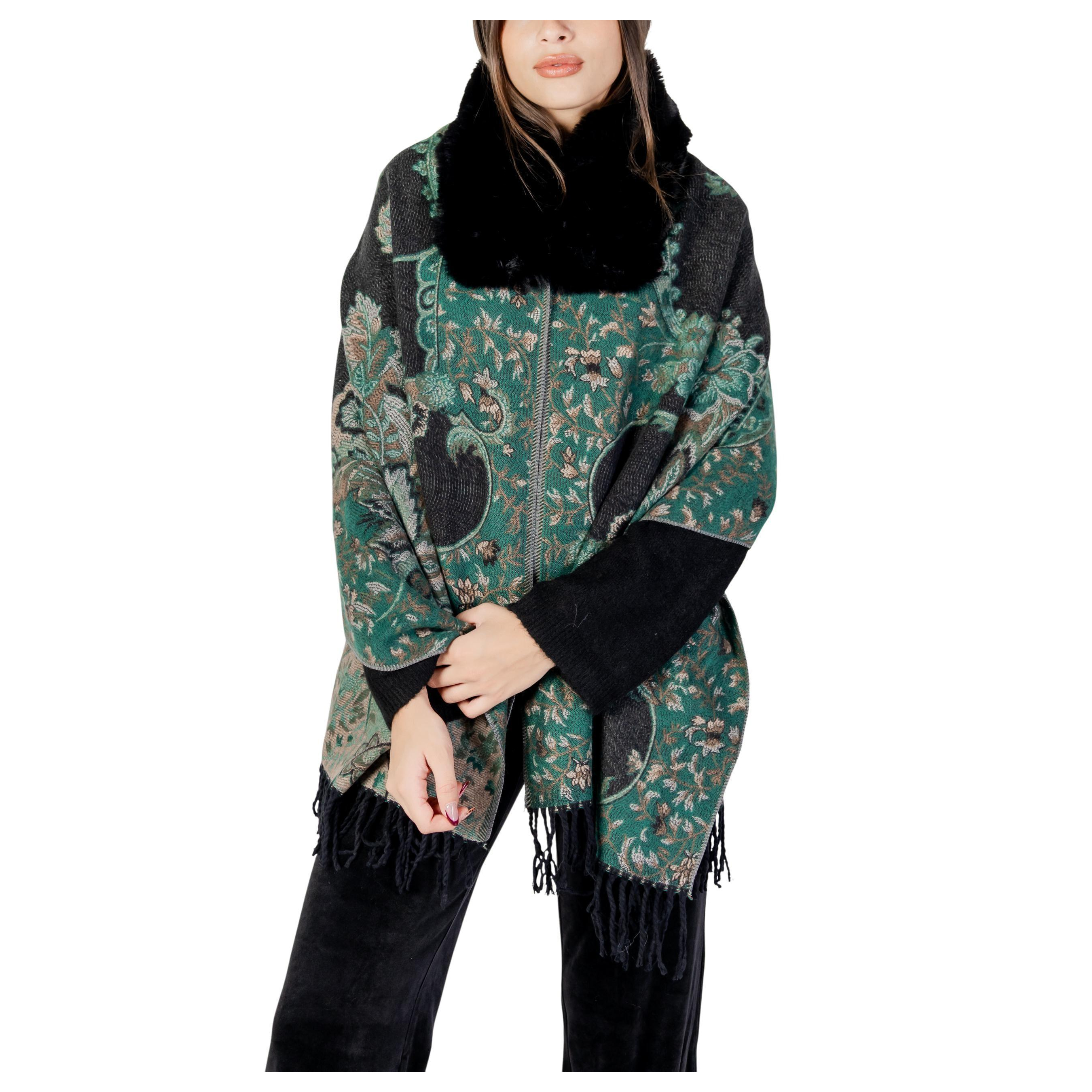 Снимка на Дамско яке AYFEE