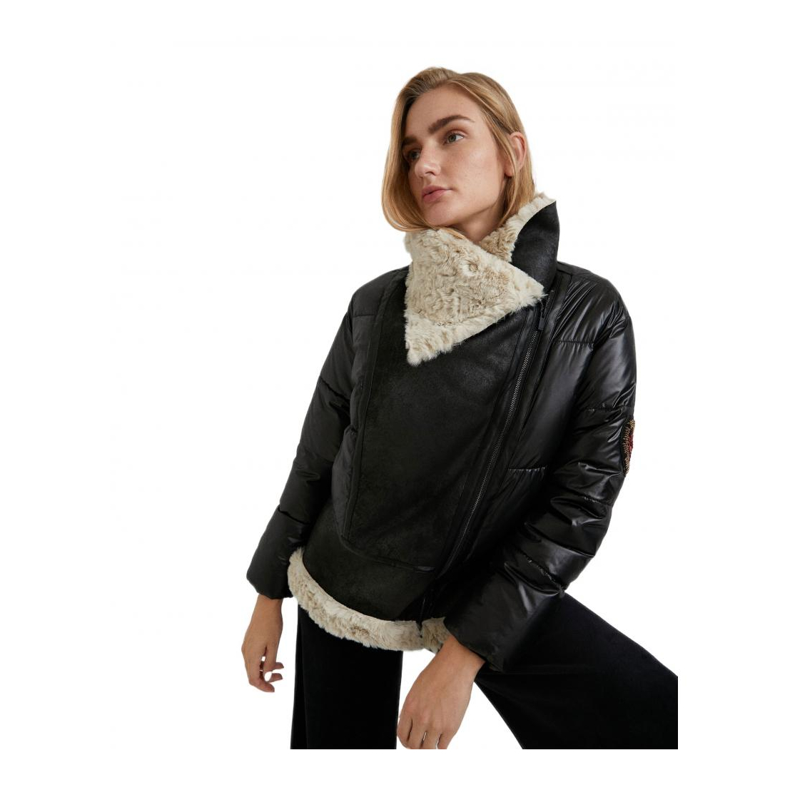 Снимка на Дамско яке DESIGUAL