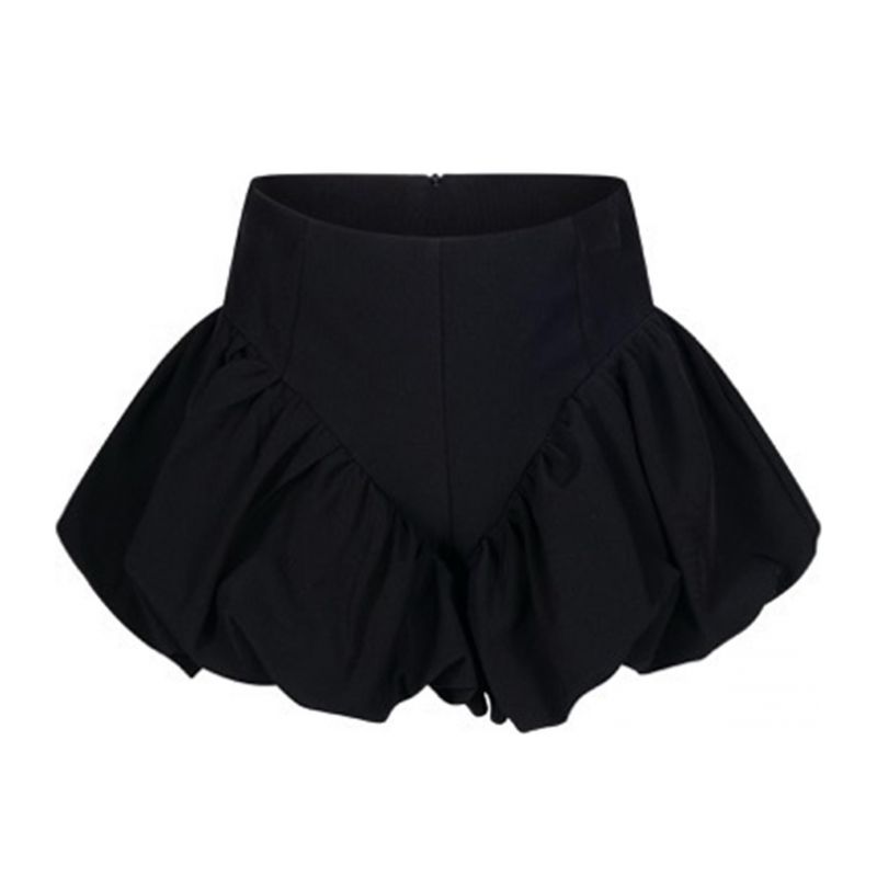 Къси панталони момиче