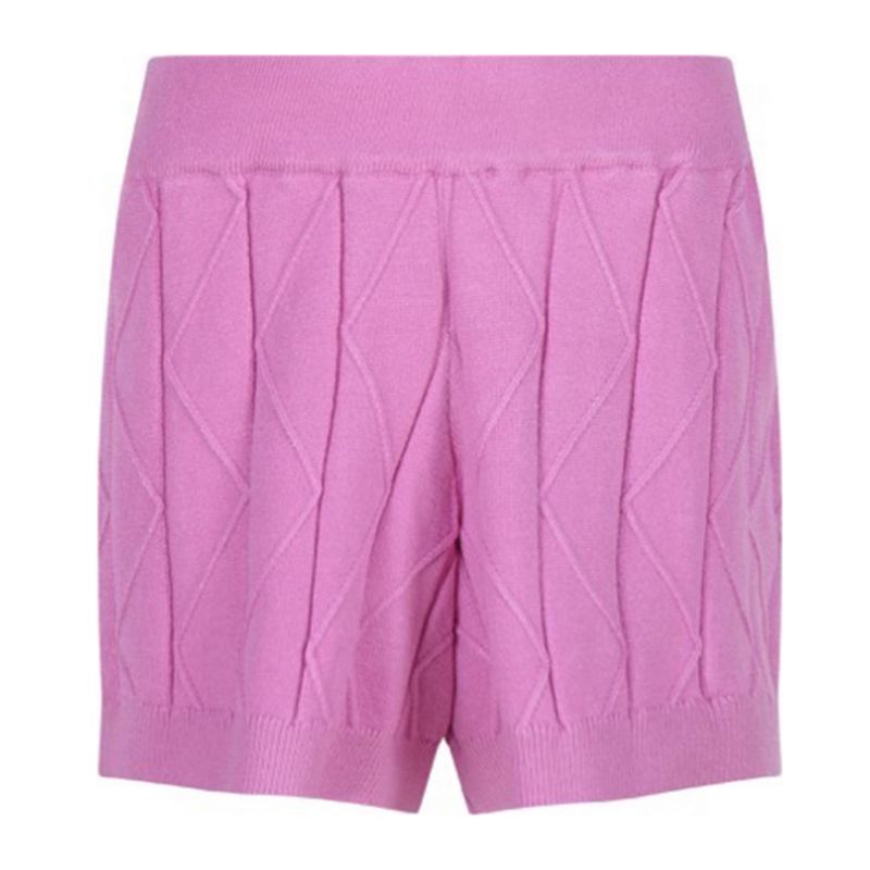 Къси панталони момиче