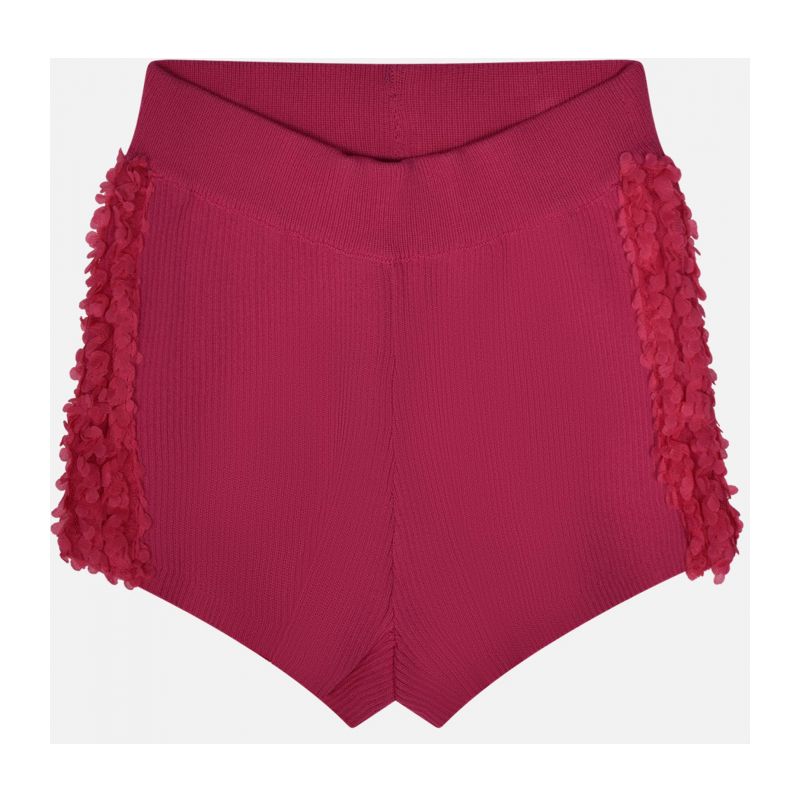 Къси панталони момиче