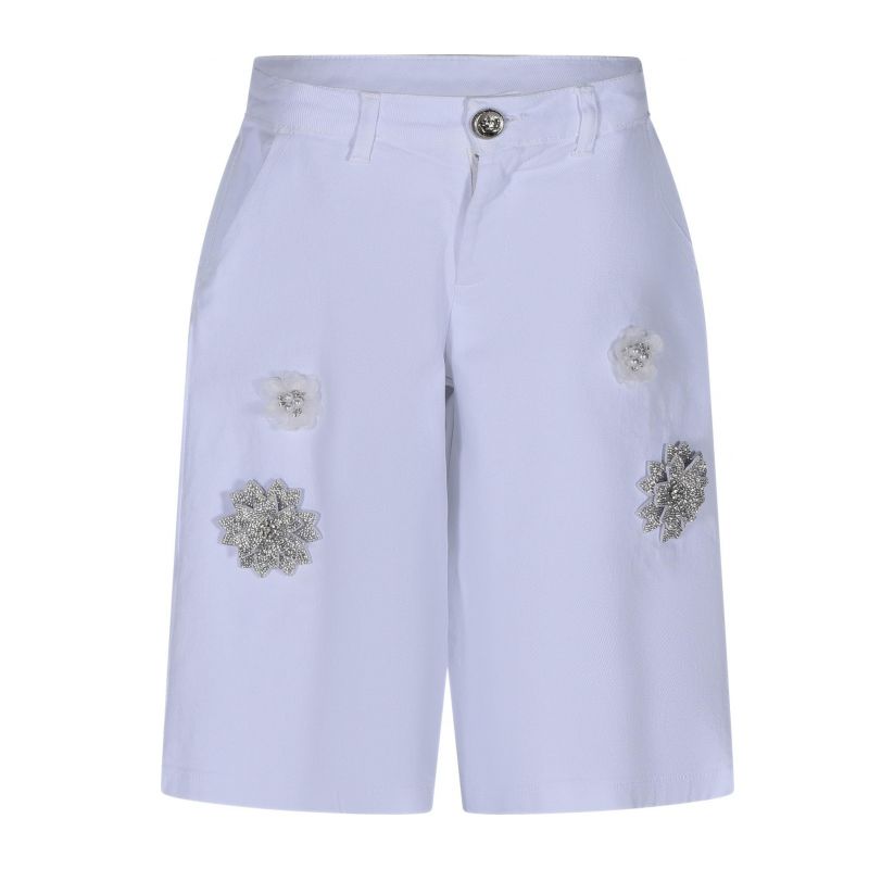 Къси панталони момиче