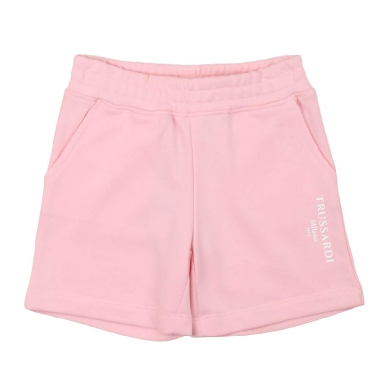 Къси панталони момиче