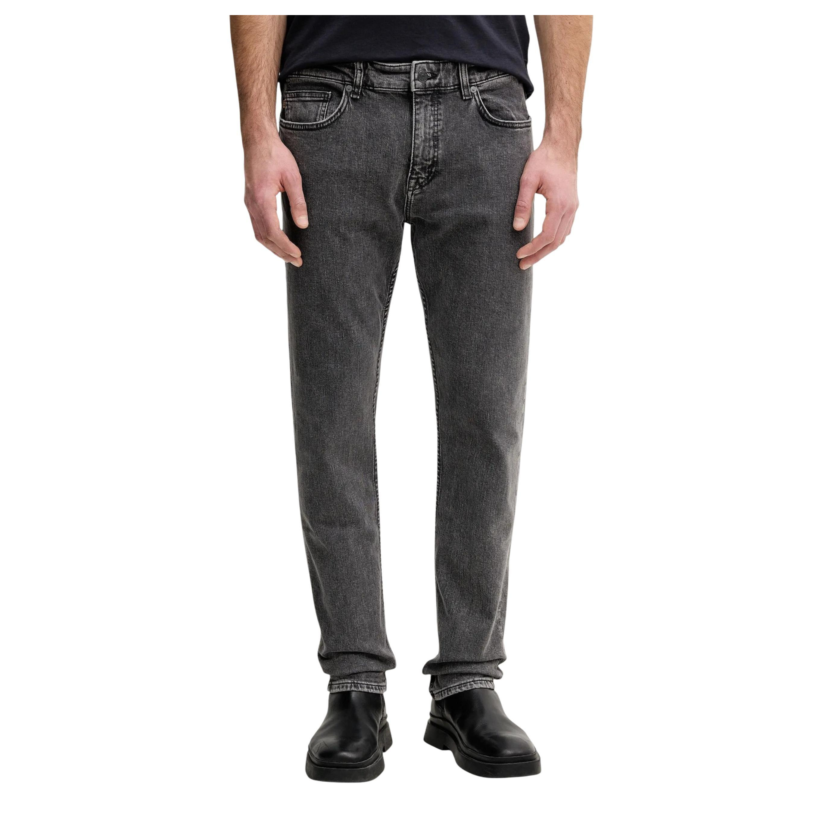 Снимка на Мъжки дънки BOSS