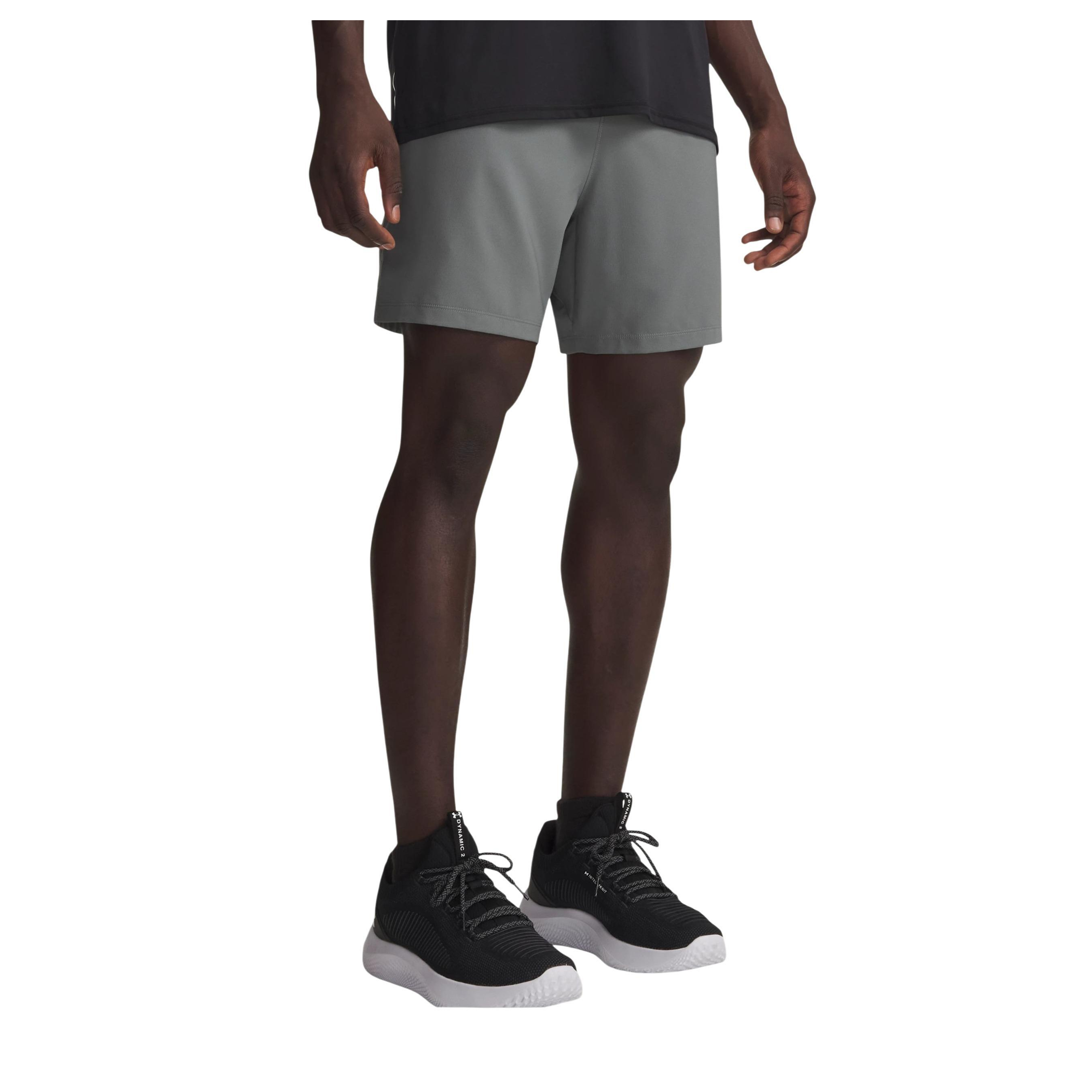 Снимка на Мъжки къси панталони UNDER ARMOUR