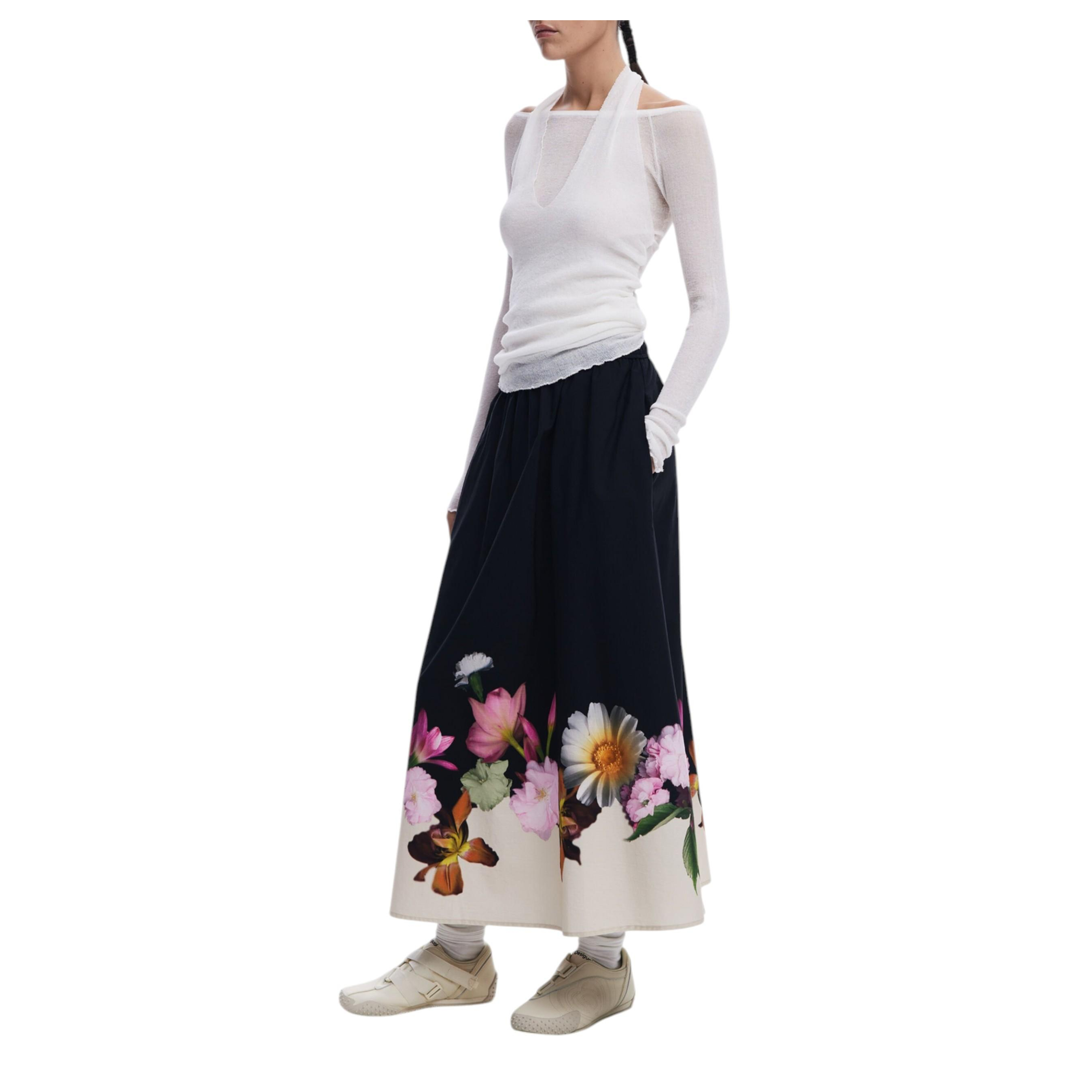 Снимка на Пола DESIGUAL