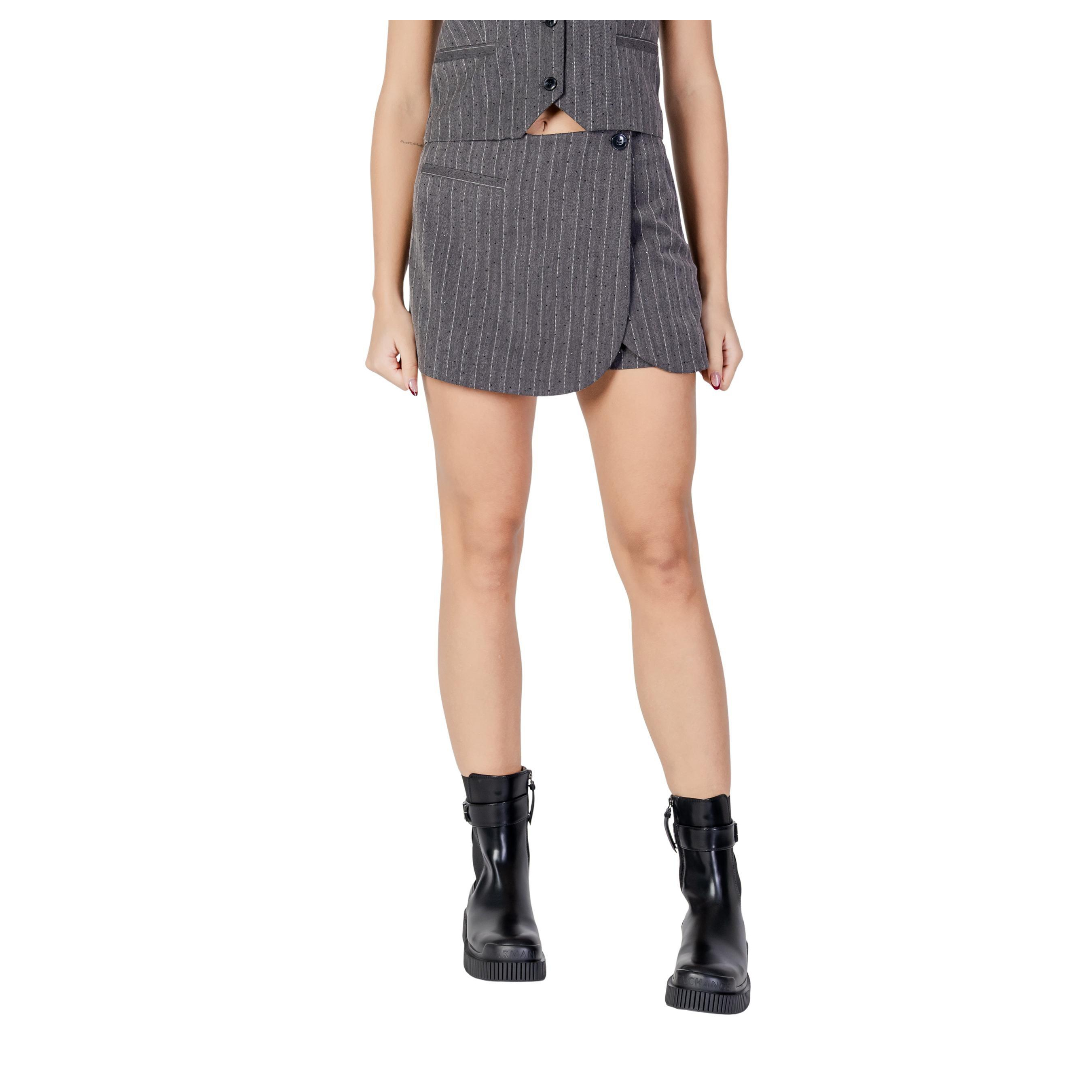 Снимка на Пола ONLY