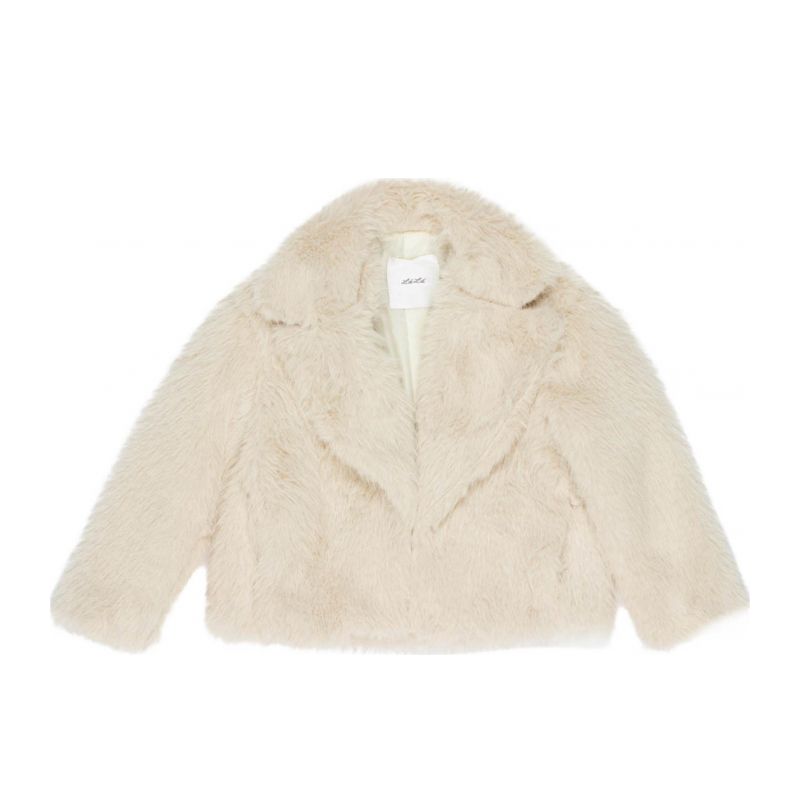 Яке за момиче