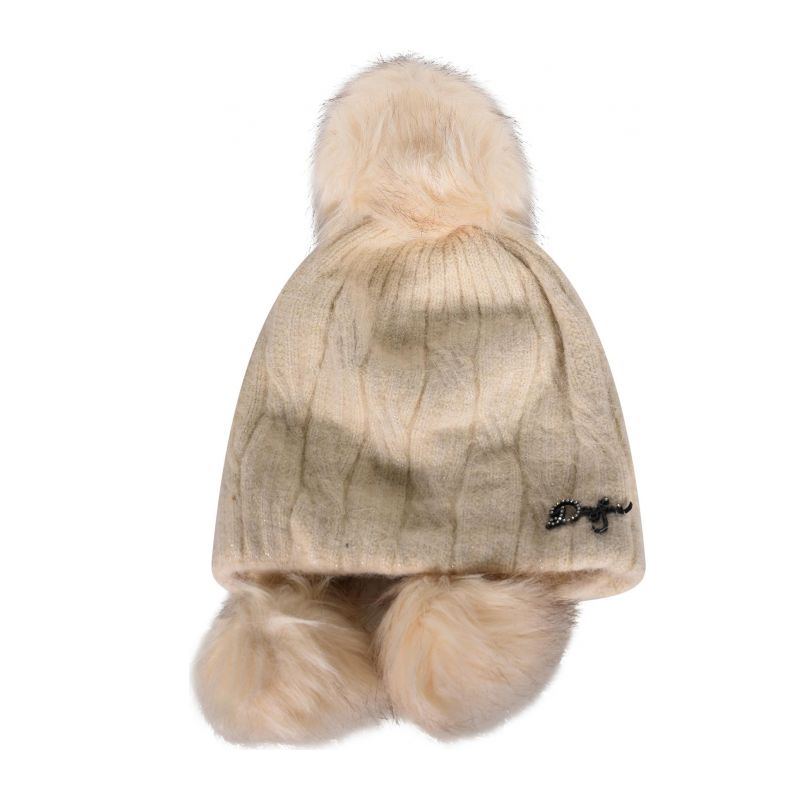 Шапка за момиче